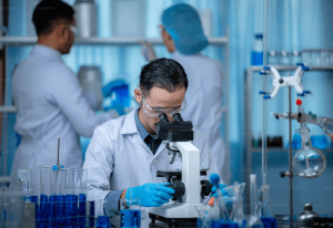 Didalam laboratorium mikrobiologi